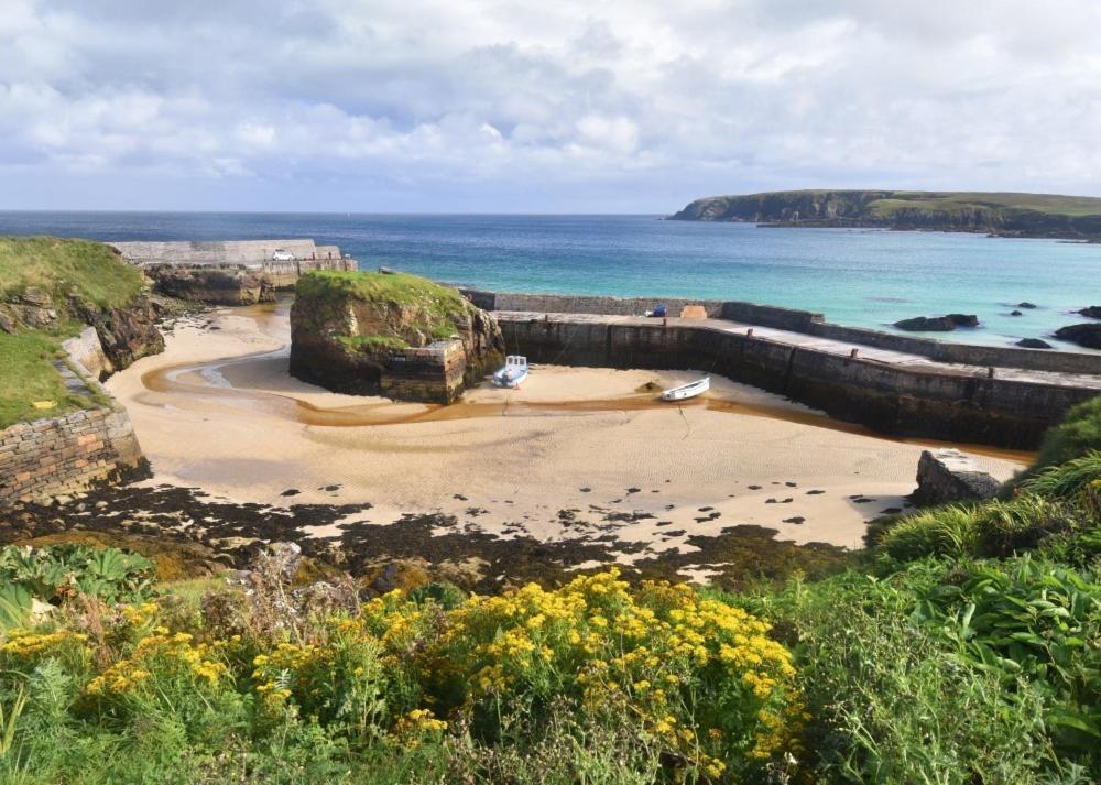 Road End Cottage Port of Ness 外观 照片